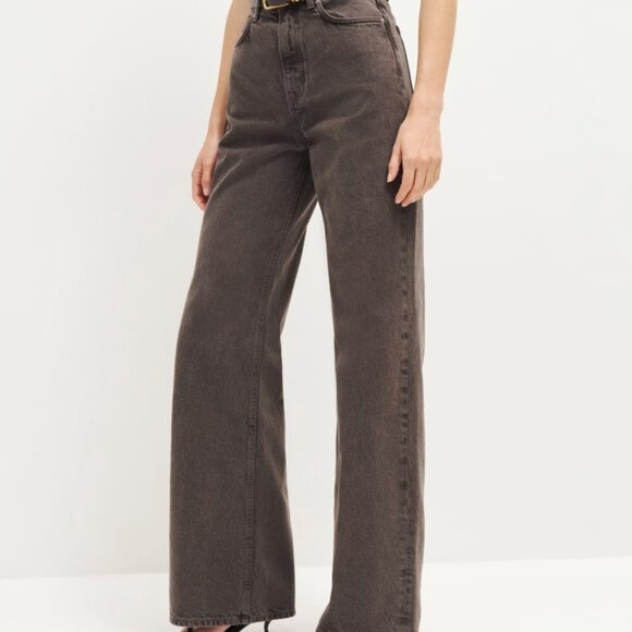 Reformation Cary Jeans in Espresso - Picture 1 of 3